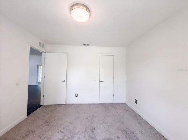 2840 S SHADE AVENUE, Sarasota, FL 34239