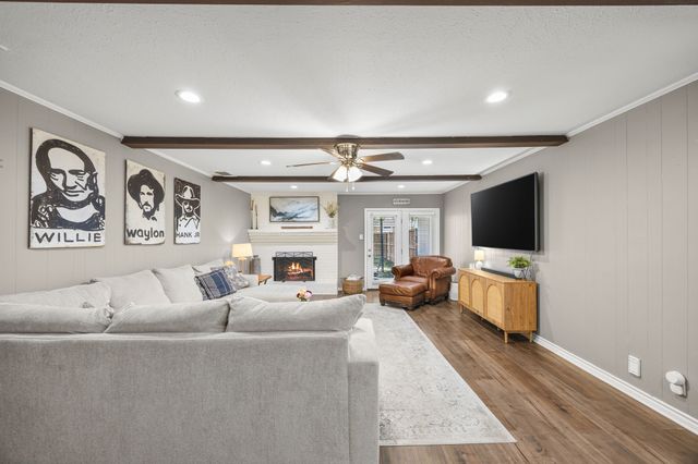 323 Northwood Drive, Mckinney, TX 75071