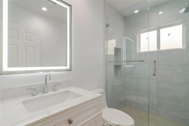 323 N Louise Street F, Glendale, CA 91206
