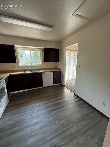 1810 Winnebago Road, Colorado Springs, CO 80915