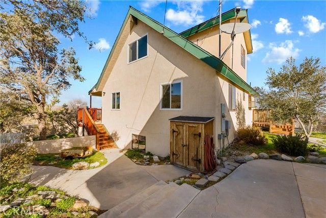 30407 106th, Juniper, CA 93543