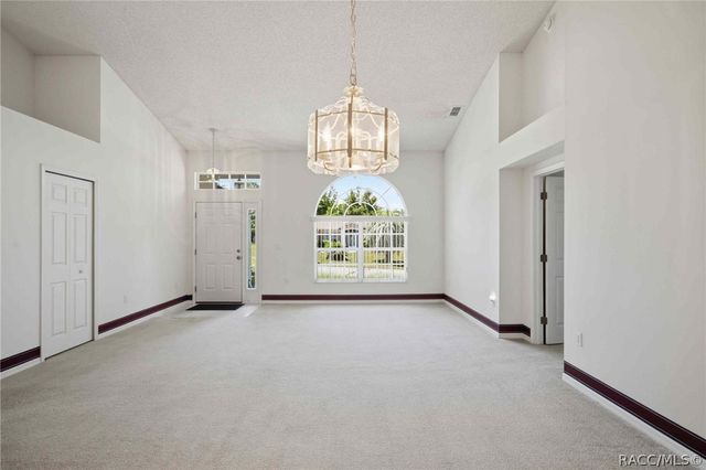 5202 W Boatwright Court, Lecanto, FL 34461