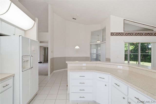 5202 W Boatwright Court, Lecanto, FL 34461