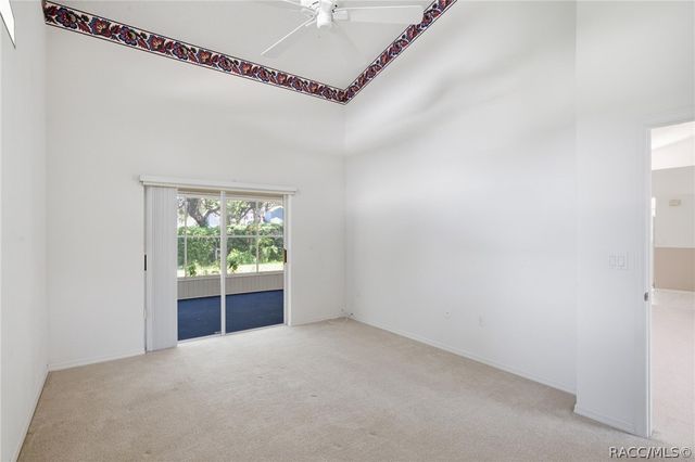 5202 W Boatwright Court, Lecanto, FL 34461