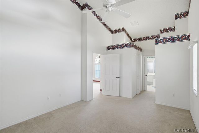 5202 W Boatwright Court, Lecanto, FL 34461