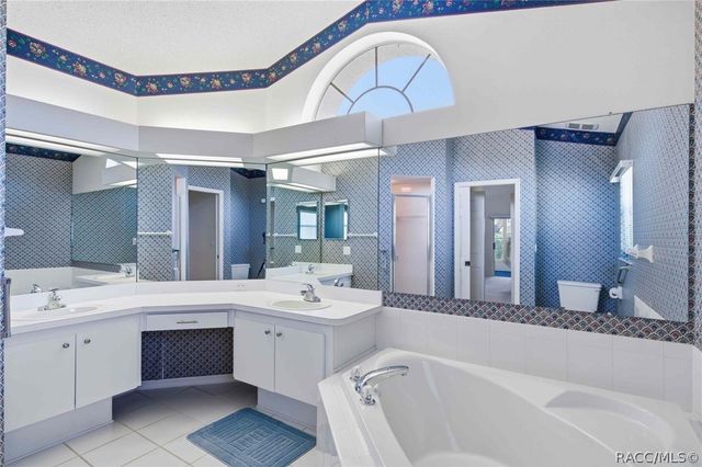 5202 W Boatwright Court, Lecanto, FL 34461