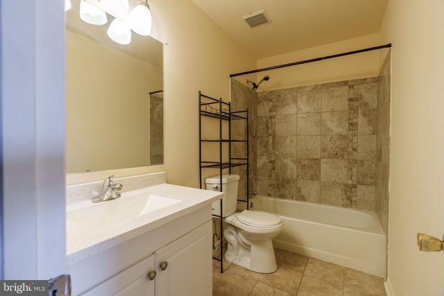 12 CASEY CT, Baltimore, MD 21228