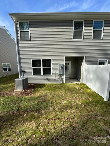 8045 Murray Branch Drive, Charlotte, NC 28216