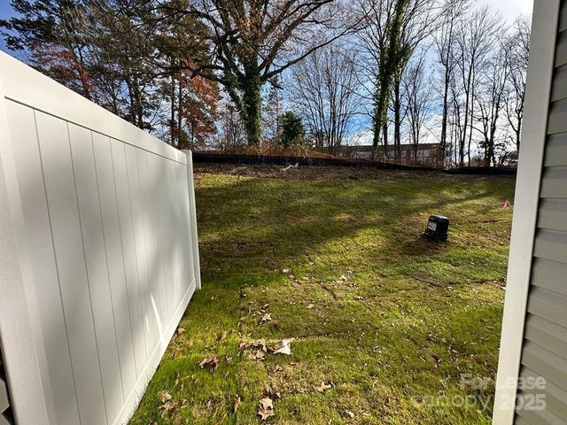 8045 Murray Branch Drive, Charlotte, NC 28216