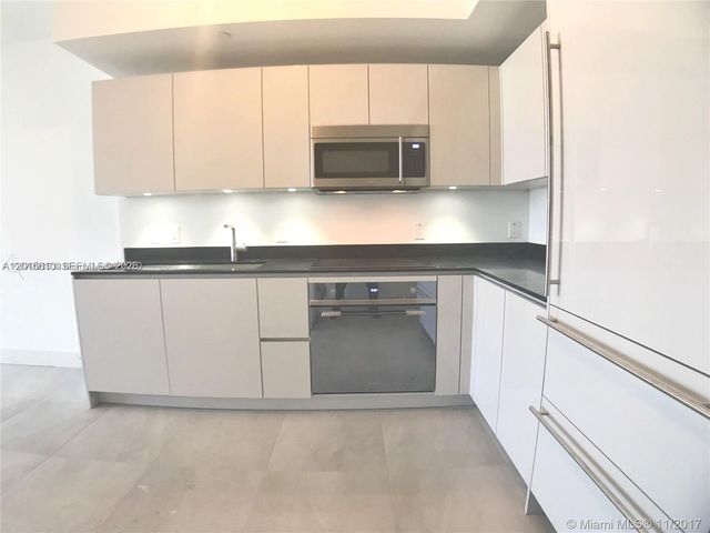 1010 Brickell Ave 2810, Miami, FL 33131