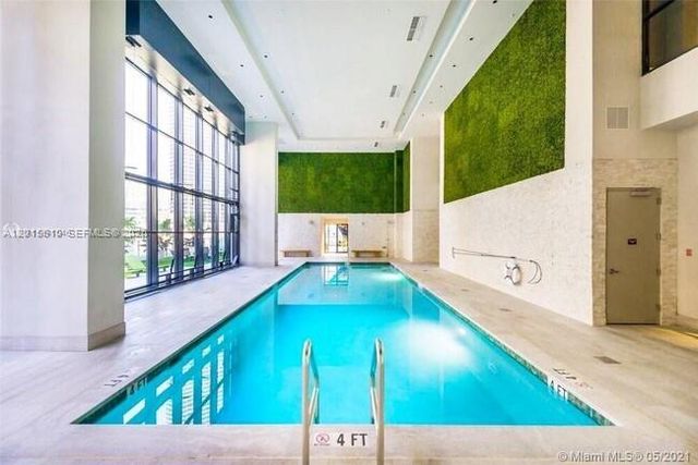 1010 Brickell Ave 2810, Miami, FL 33131
