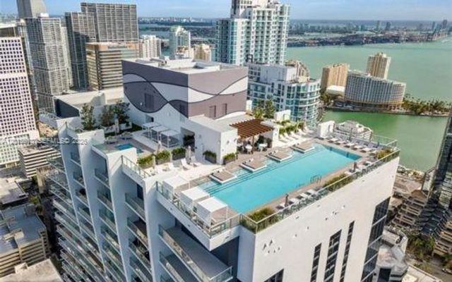 1010 Brickell Ave 2810, Miami, FL 33131