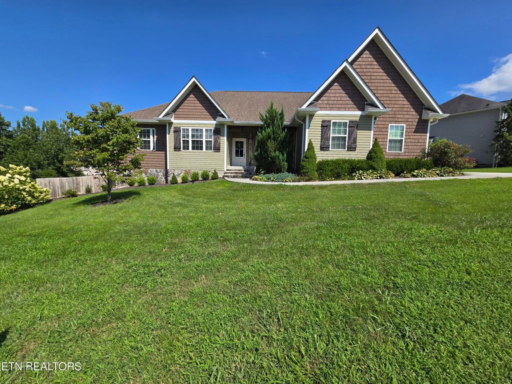 2430 Chimney Rock Lane, Knoxville, TN 37920