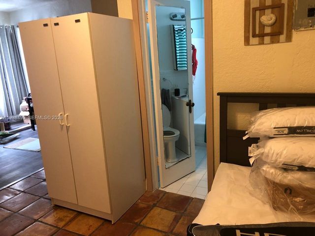 3710 Collins Ave N-310, Miami Beach, FL 33140