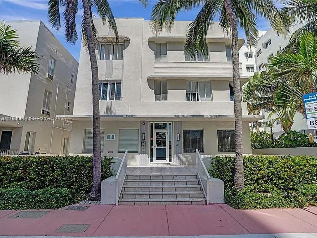3710 Collins Ave N-310, Miami Beach, FL 33140