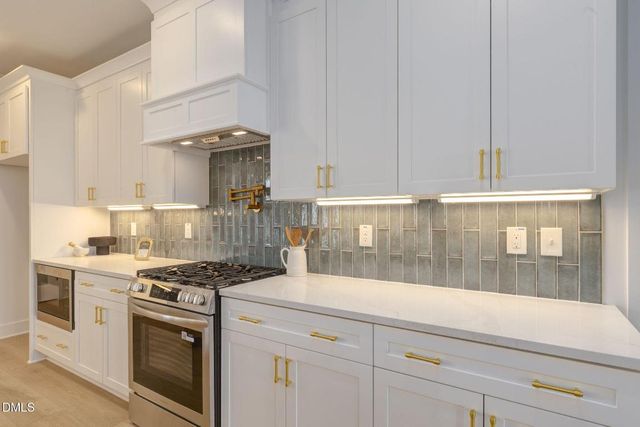 3180 Oakridge River Road, Fuquay Varina, NC 27526