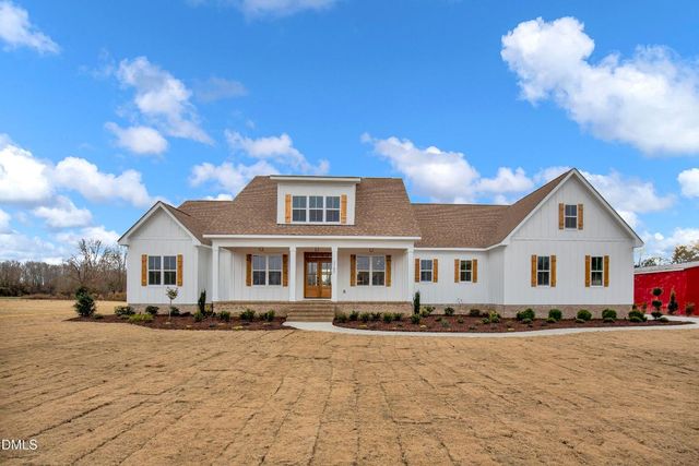 3180 Oakridge River Road, Fuquay Varina, NC 27526