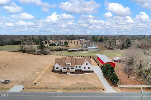 3180 Oakridge River Road, Fuquay Varina, NC 27526