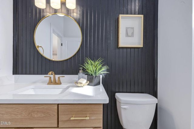 3180 Oakridge River Road, Fuquay Varina, NC 27526