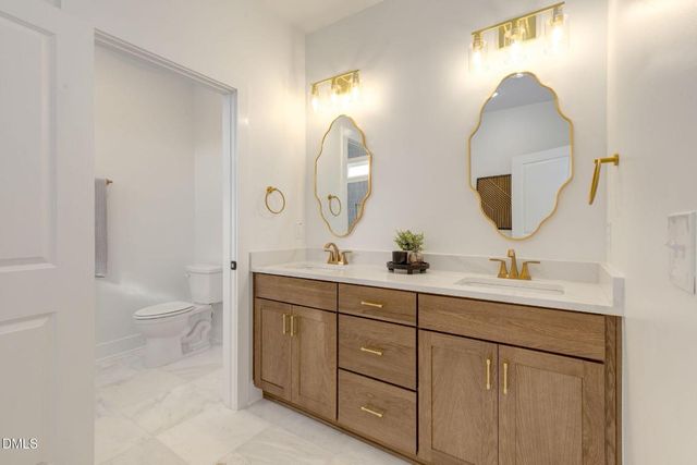 3180 Oakridge River Road, Fuquay Varina, NC 27526