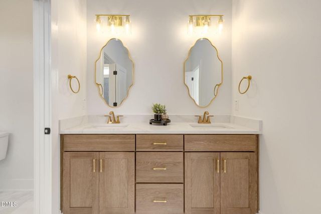 3180 Oakridge River Road, Fuquay Varina, NC 27526