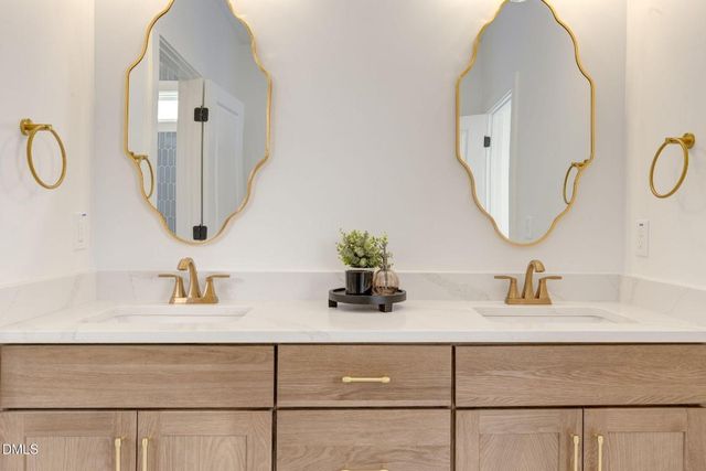 3180 Oakridge River Road, Fuquay Varina, NC 27526