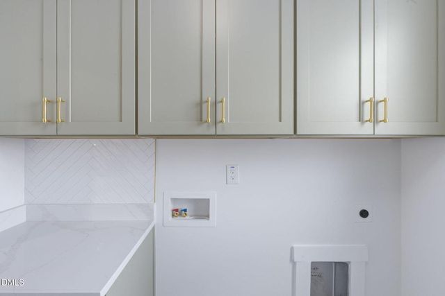 3180 Oakridge River Road, Fuquay Varina, NC 27526