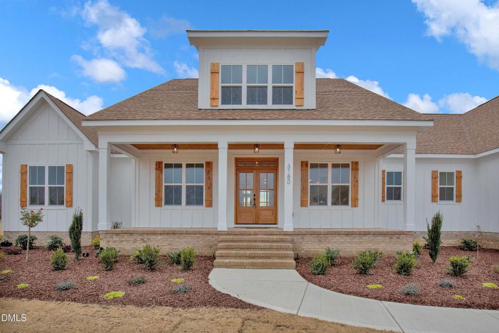 3180 Oakridge River Road, Fuquay Varina, NC 27526