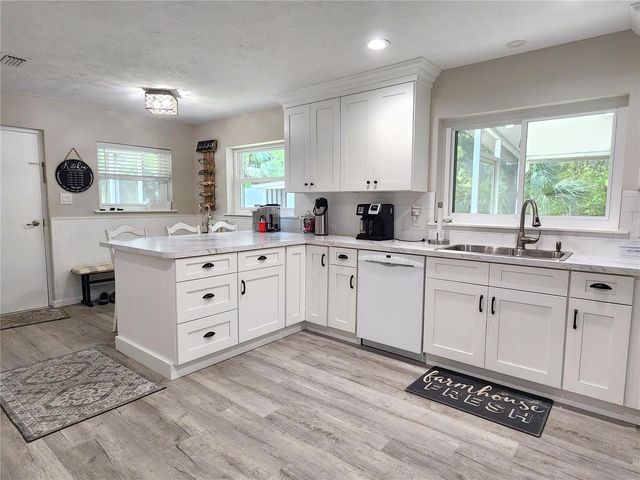 24595 NE HIGHWAY 315, Fort Mc Coy, FL 32134