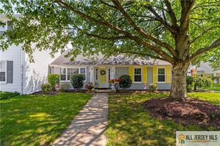 74 Amherst Lane E, Monroe, NJ 08831