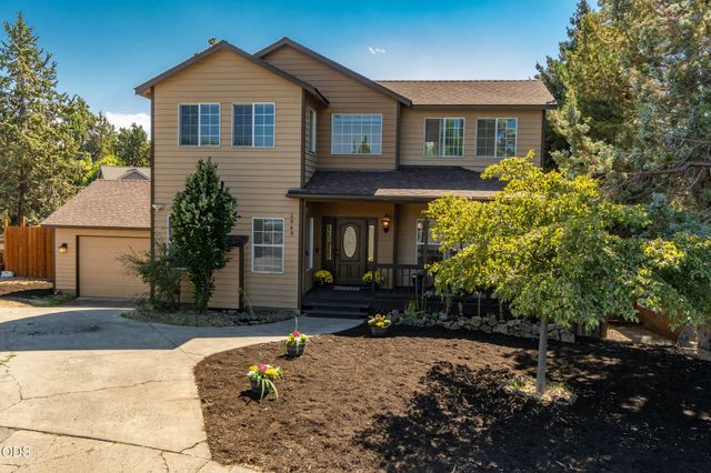 2069 NE Hollow Tree Lane, Bend, OR 97701