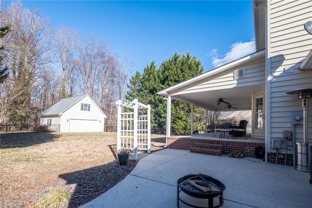 1004 Benton Court, Reidsville, NC 27320