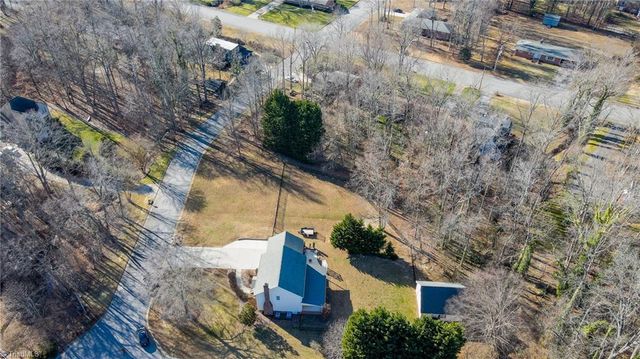 1004 Benton Court, Reidsville, NC 27320