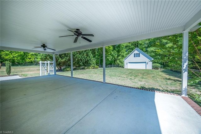 1004 Benton Court, Reidsville, NC 27320