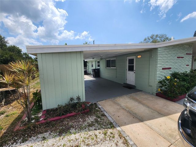2120 BAYSHORE GARDENS PARKWAY, Bradenton, FL 34207