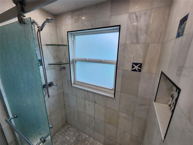 2120 BAYSHORE GARDENS PARKWAY, Bradenton, FL 34207