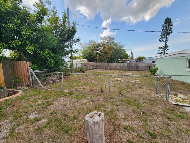 2120 BAYSHORE GARDENS PARKWAY, Bradenton, FL 34207