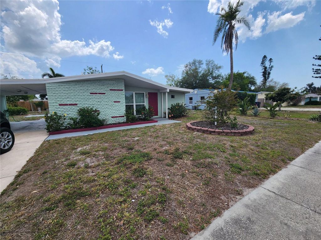 2120 BAYSHORE GARDENS PARKWAY, Bradenton, FL 34207