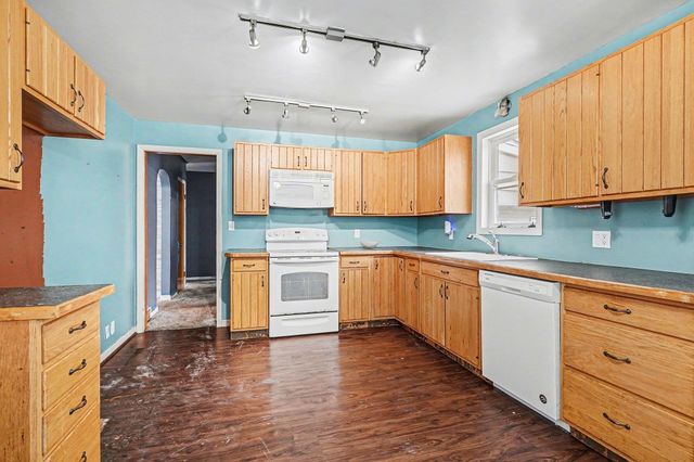 705 S Hampton Street, Bay City, MI 48708