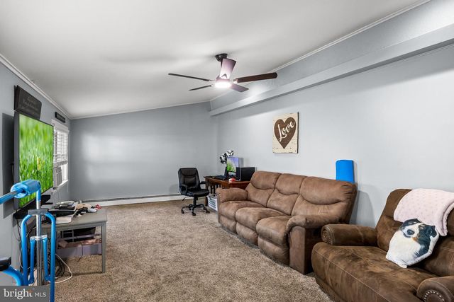 7 ROSE AVE, Maple Shade, NJ 08052