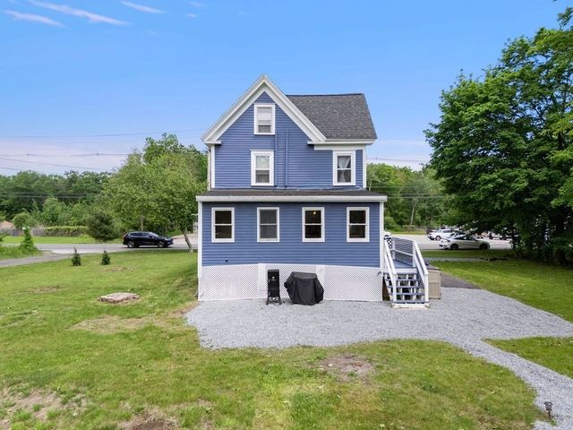 83 Elm St, Salisbury, MA 01952