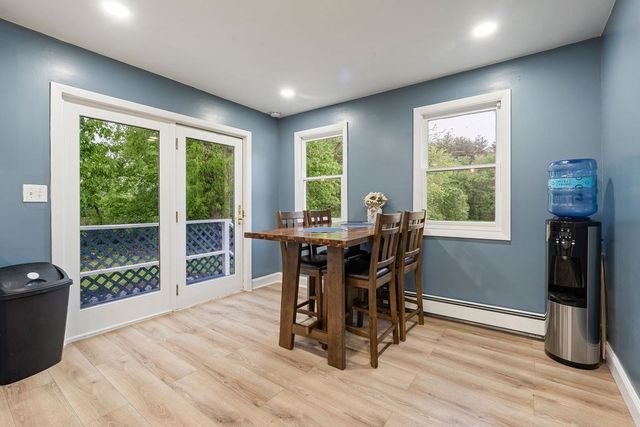 83 Elm St, Salisbury, MA 01952