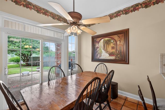 5517 Lake Side Drive, Bossier City, LA 71111