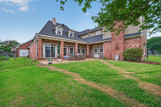 5517 Lake Side Drive, Bossier City, LA 71111