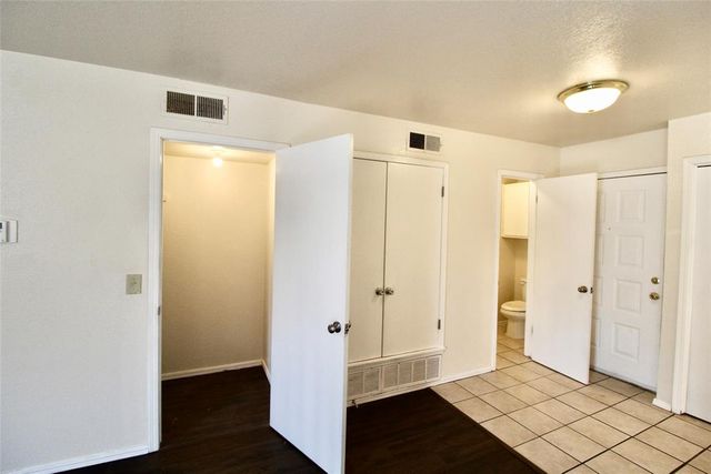 2336 Heatherfield Lane, Norman, OK 73071