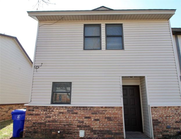 2336 Heatherfield Lane, Norman, OK 73071