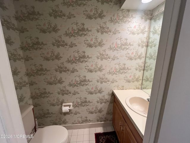 210 Spinnakers Cove, Toms River, NJ 08753