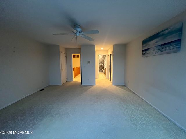 210 Spinnakers Cove, Toms River, NJ 08753