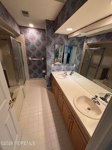 210 Spinnakers Cove, Toms River, NJ 08753