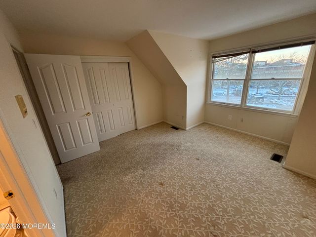 210 Spinnakers Cove, Toms River, NJ 08753